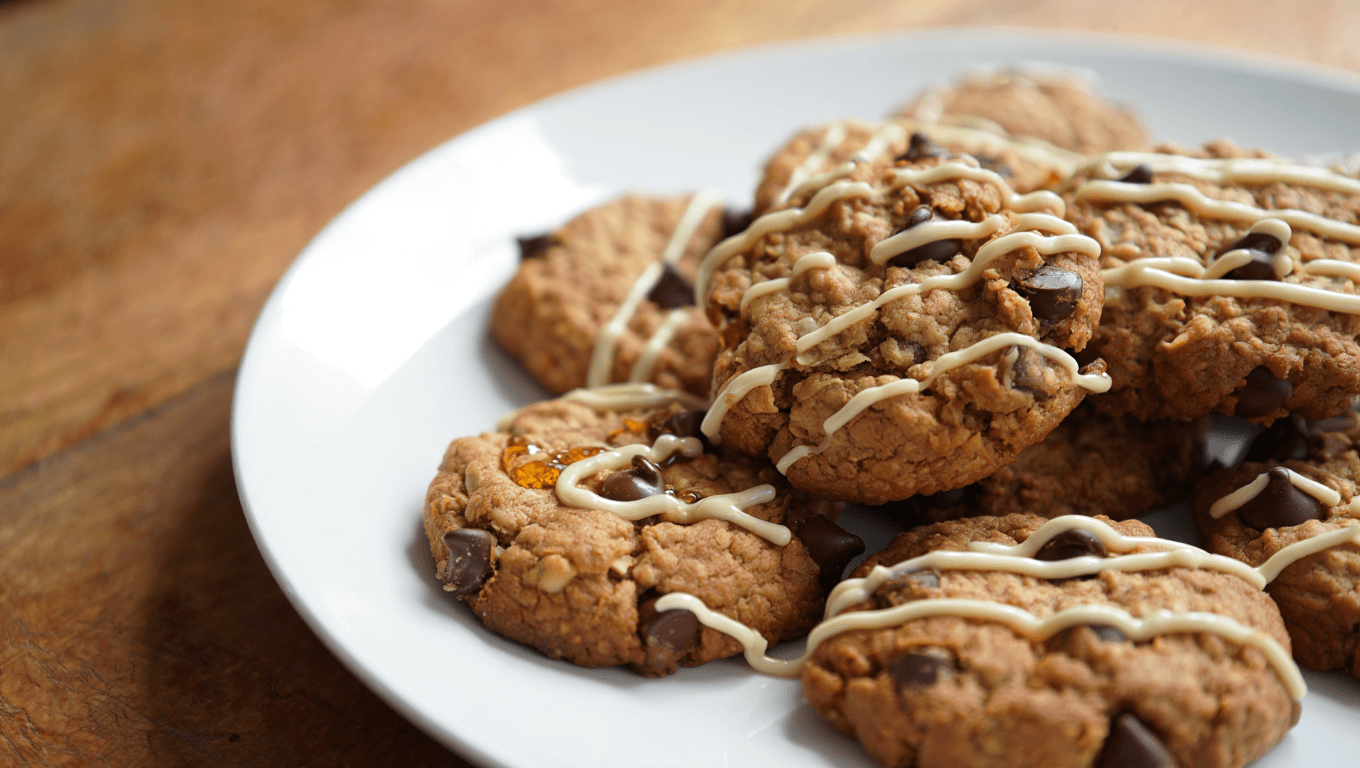 Vegan, Gluten-Free Oatmeal Chocolate Chip Cookies with Tahini and Maple