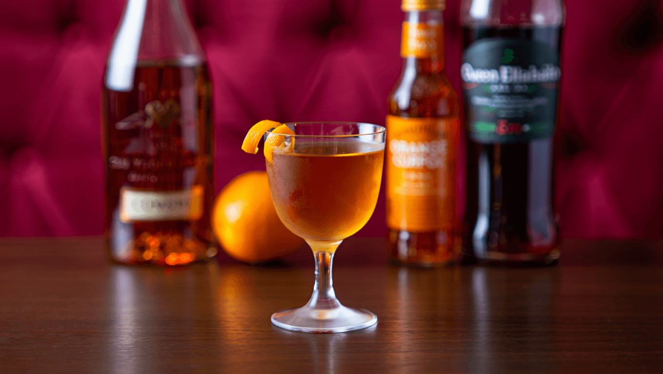 Queen Elizabeth No. 2 lifestyle image