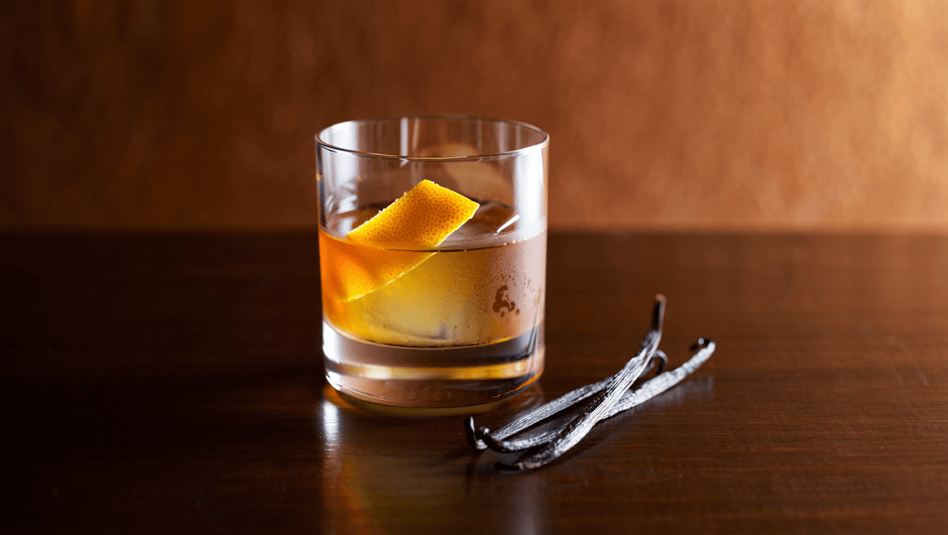 Vanilla Old Fashioned lifestyle image