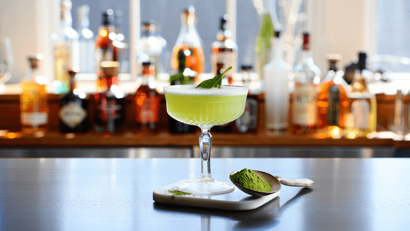 Matcha Blond Negroni lifestyle image